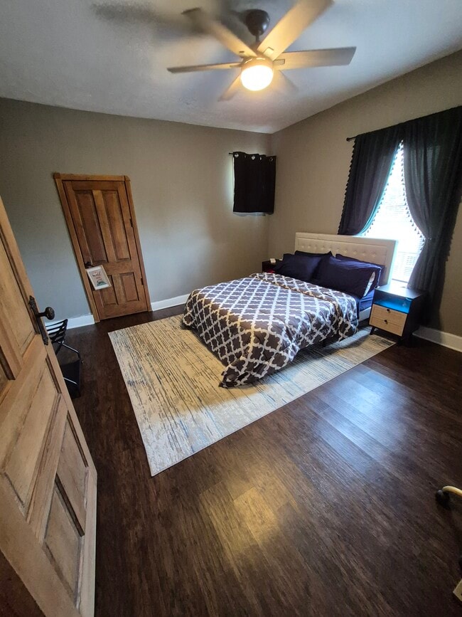 Building Photo - 615 N Meridian St Rental