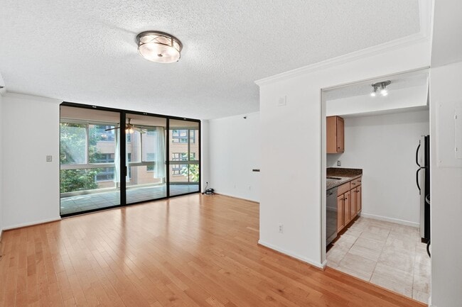 1024 N Utah St