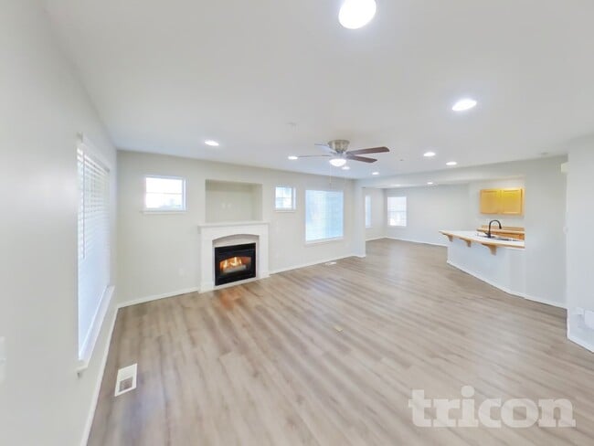 Photo - 2213 Anderson Ave