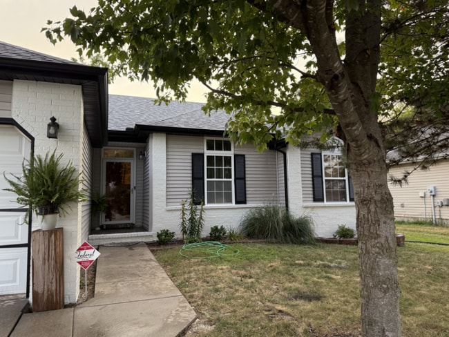 Building Photo - 519 S Casa Grande Ave Rental