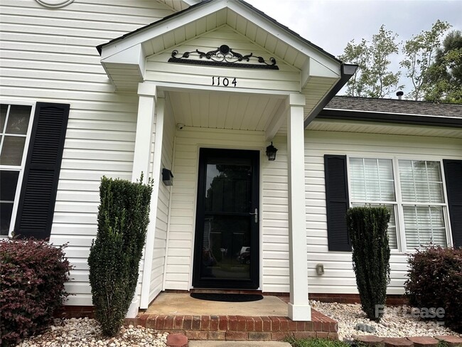 Photo - 1104 Ann St
