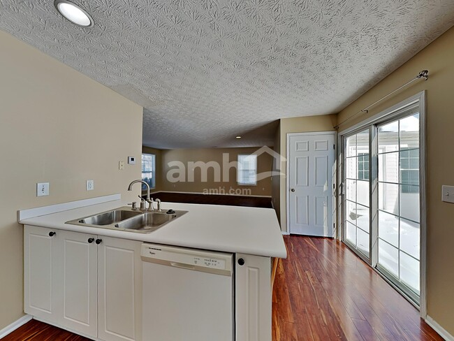 Photo - 2480 Bloxom St