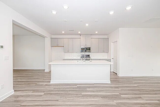 Room in Townhome on Millennium Ave