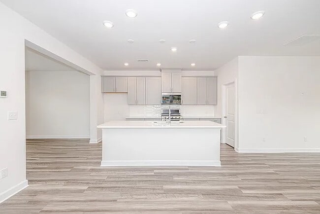 Photo - Room in Townhome on Millennium Ave