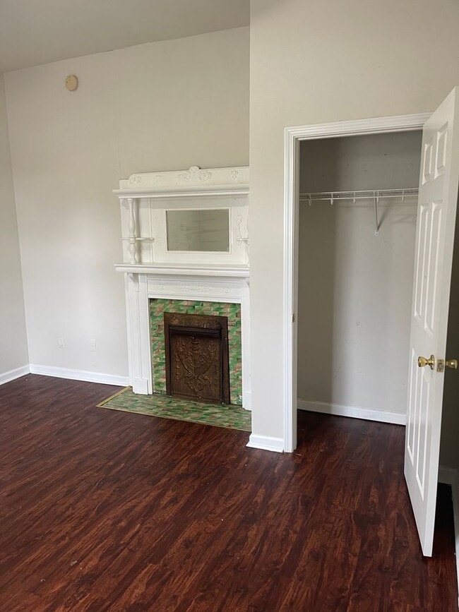 Photo - Lease Starts June 1. No rent until July!!
