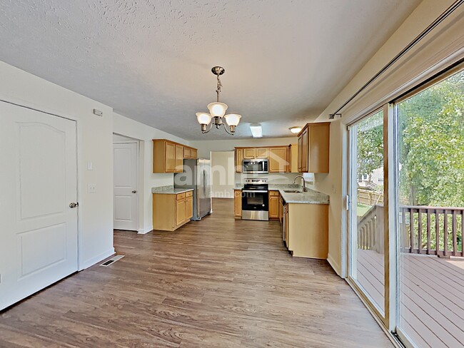 Photo - 114 Judson Dr