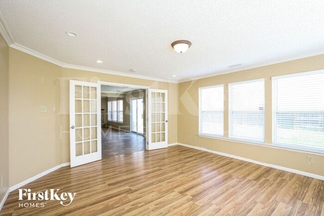 Photo - 6623 Eagle Crossing Blvd