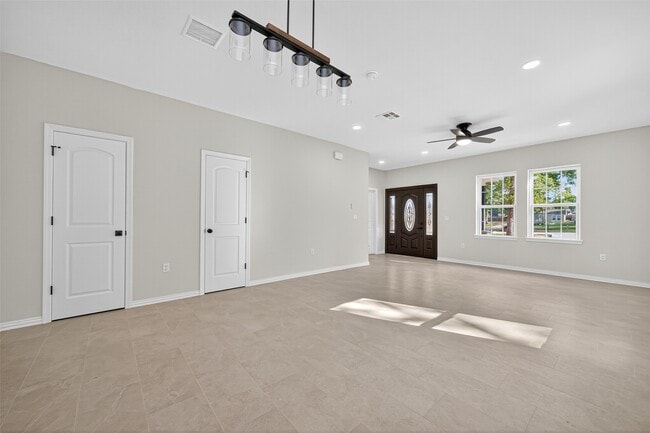 Photo - 10594 Rustling Oaks Dr