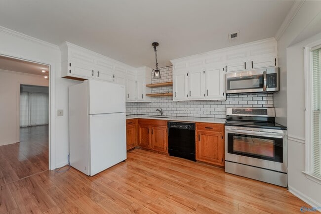 Photo - 6716 Steeplechase Dr NW