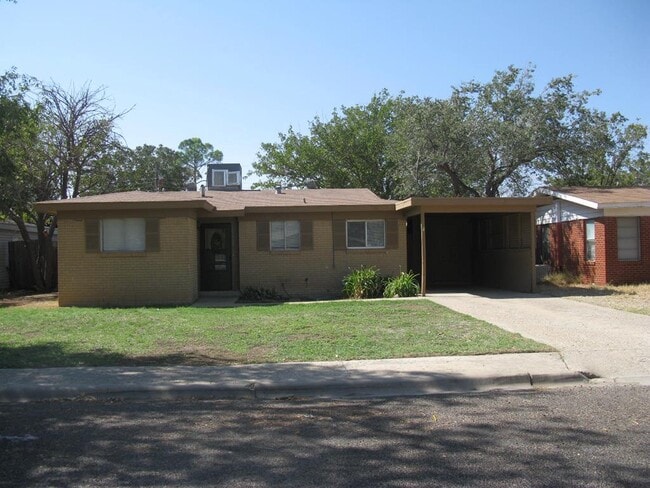 Building Photo - 2705 Bagley Ave