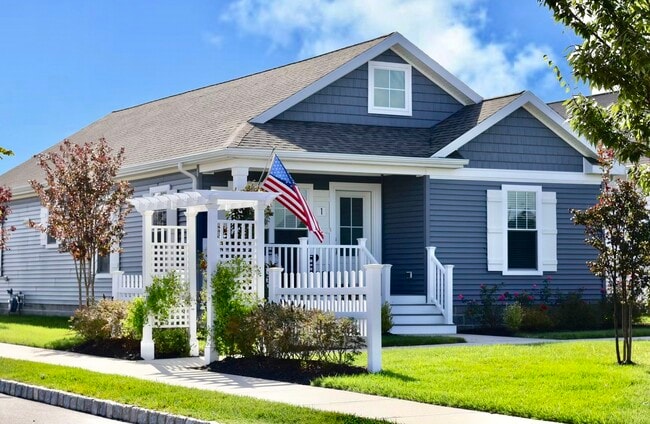 La cabaña Laurel - Cottages at Compass Point (55+)