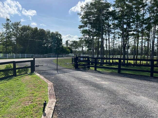 Photo - 6600 Duckweed Rd