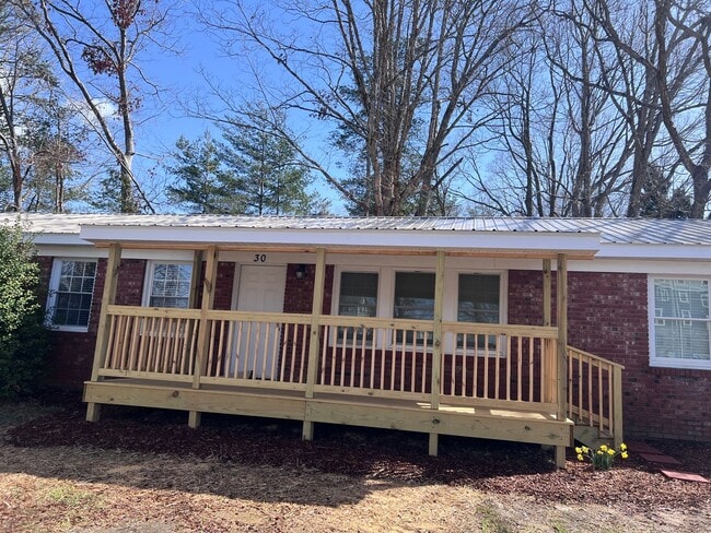 Photo - 5 Bedroom, 2.5 Bathroom house, Super convenient location! Arden
