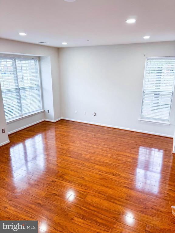 Photo - 5211 Duke Ct