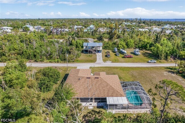 3587 Myers Ln