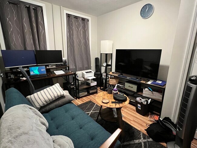 Photo - 221 Hanover St Unit 27