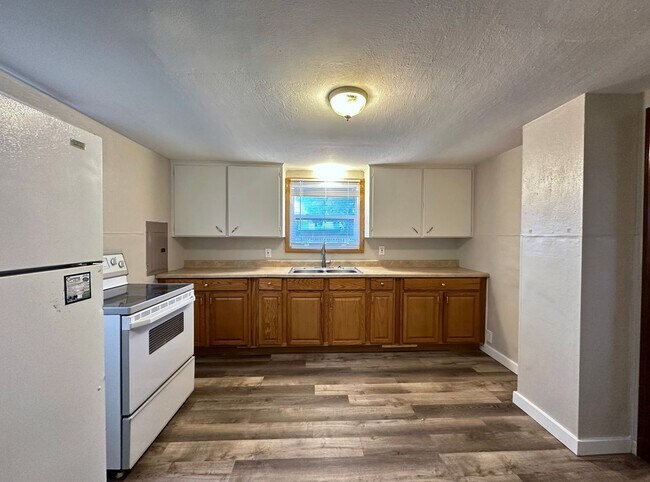 202/204 E. 19th Ave.