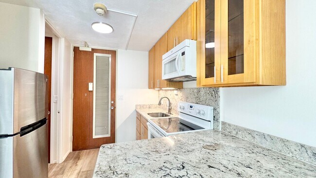 Photo - Queen Emma Gardens – Prince Tower | Studio | 1 Bath | 1 Assigned Parking