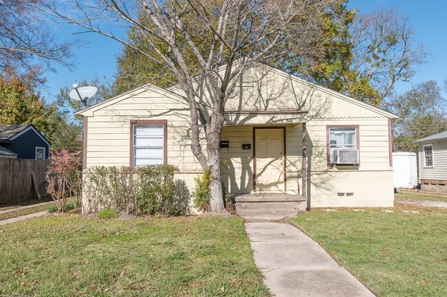 Building Photo - LORAINE.538-540 Unit 538 Rental