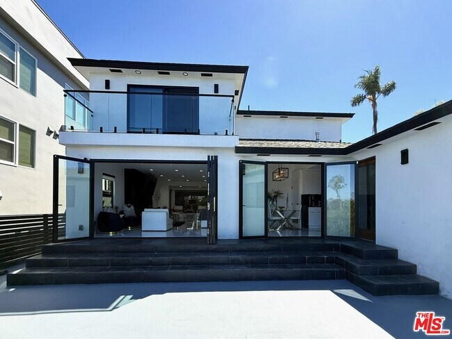 Building Photo - 3845 Olympiad Dr