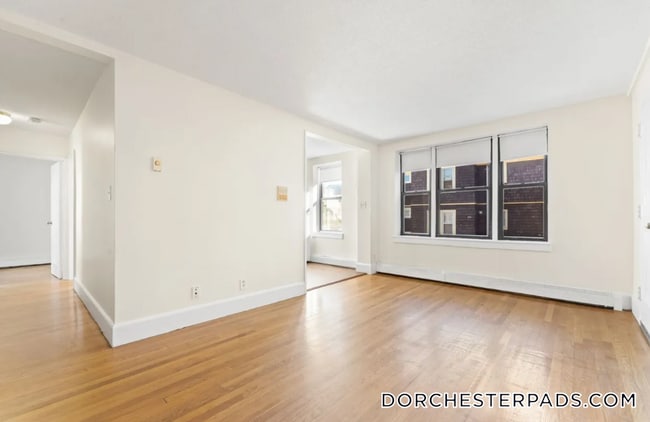 Photo - 11 Victory Rd Unidad 27