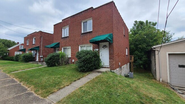Photo - 330 E Pike St Apartment Unit 330