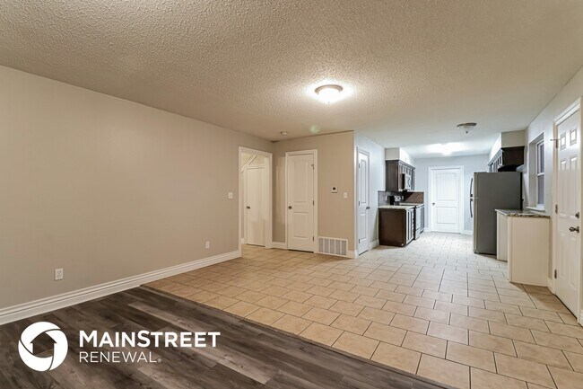 Photo - 909 Rolling Meadows Blvd