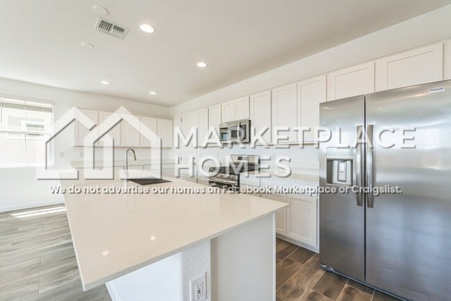Photo - 10103 E Ulysses Ave