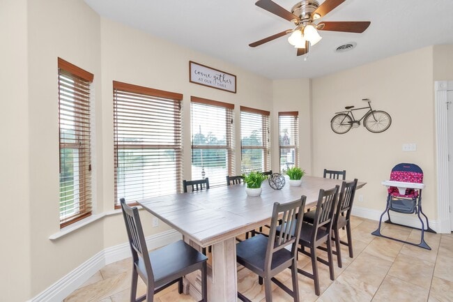 Photo - 1730 Lakeshore Dr