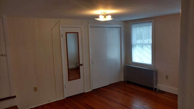 Photo - "Charming 4-Bed Gaithersburg Haven: Spacious 3,330 Sq. Ft. Home with Granite Countertops & Gleami...