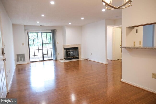 Photo - 6941 Mary Caroline Cir Unit H