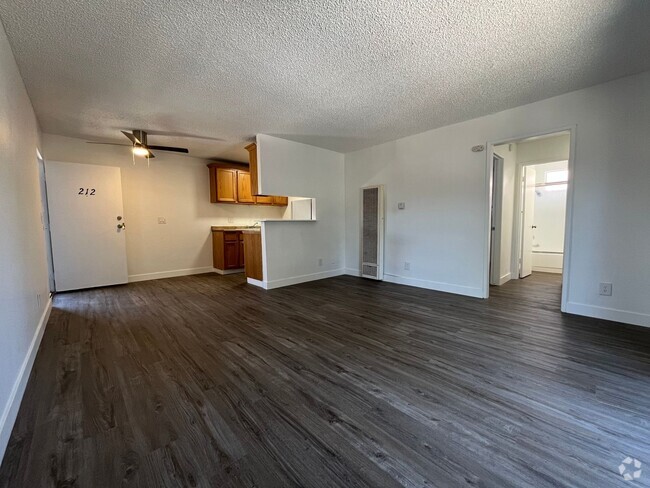 Building Photo - 18416 Halsted St Rental