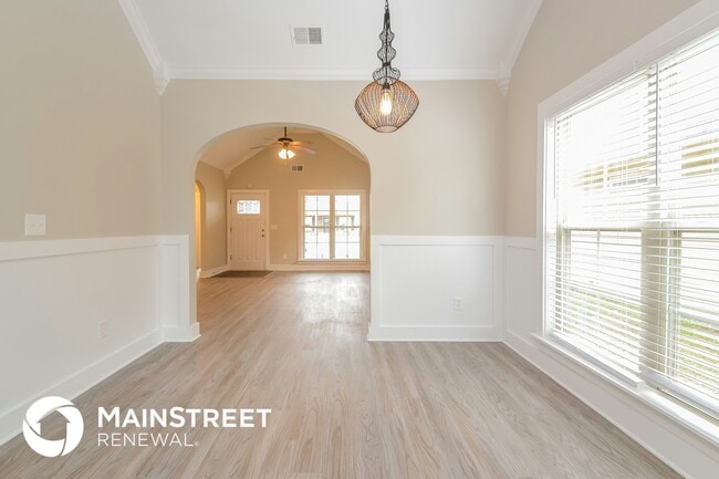 Photo - 156 Moss Stone Ln