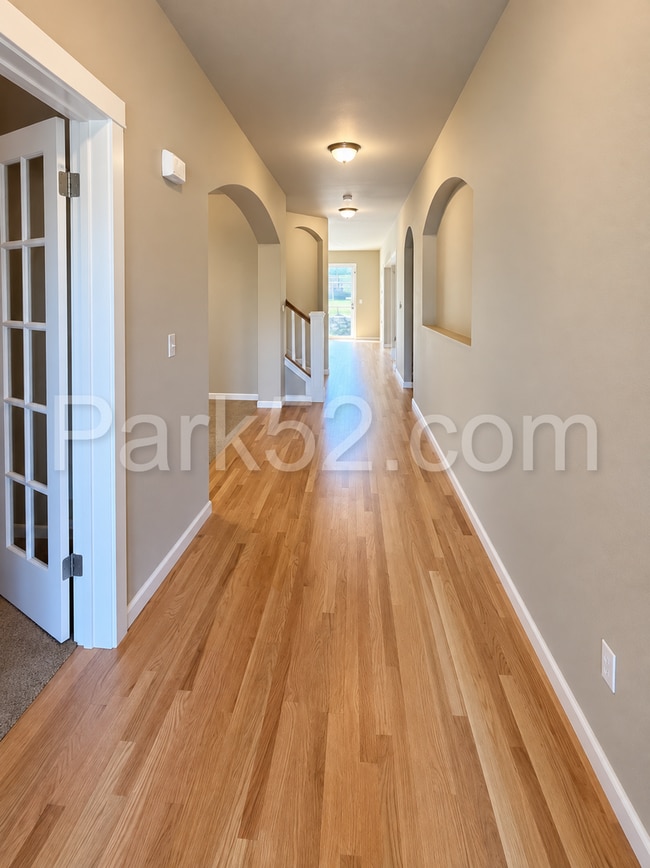 18608 111th Ave Ct E