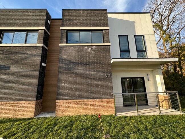 Exterior side - 26 Wilcox St