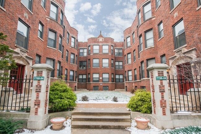 Photo - 7722 N Marshfield Ave Unit 3C