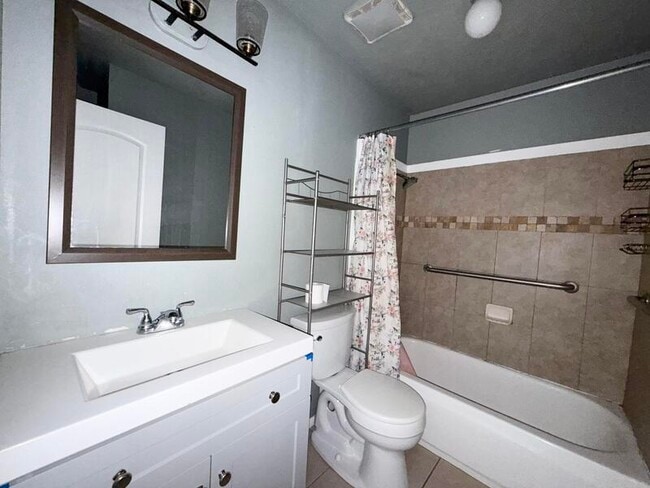 Photo - 2306 W 4195 S