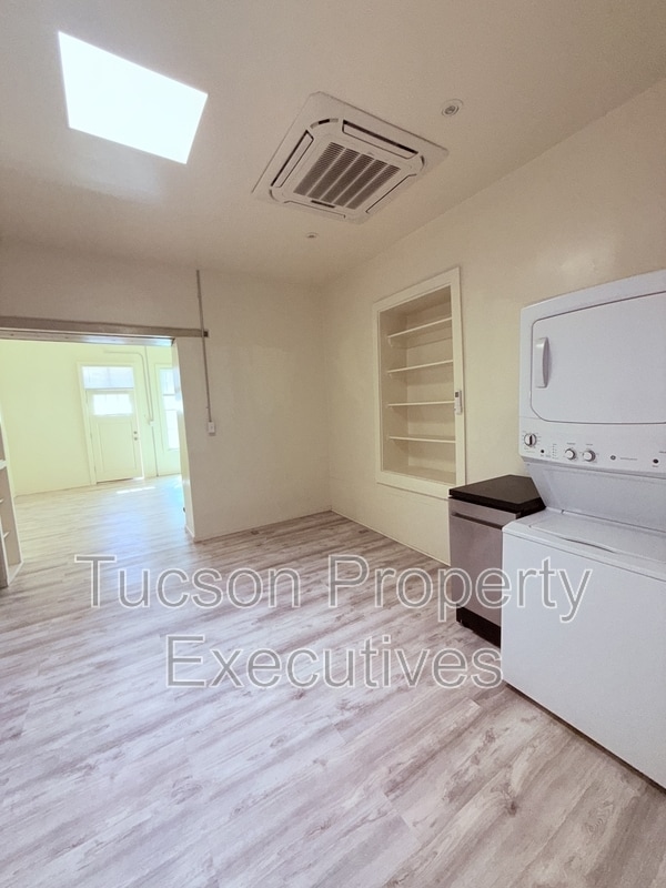 Photo - 343 S Convent Ave