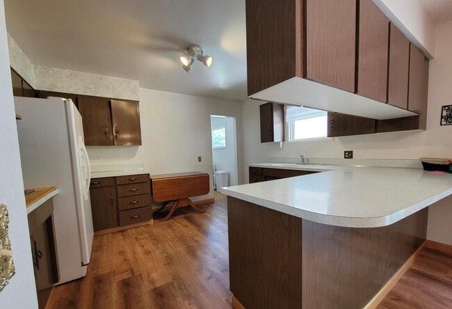 Photo - 207 W Fir Ave