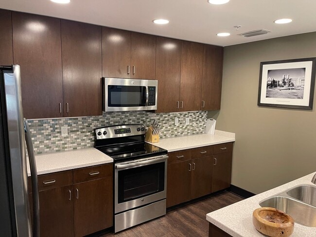 Photo - Beautiful Downtown Condo!