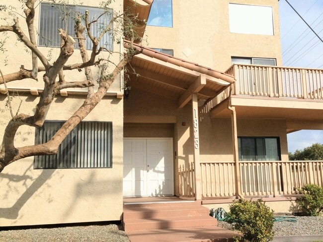 Photo - 1823 Armour Ln Unidad 1