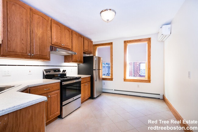 Photo - 46 Garden St Unit 2