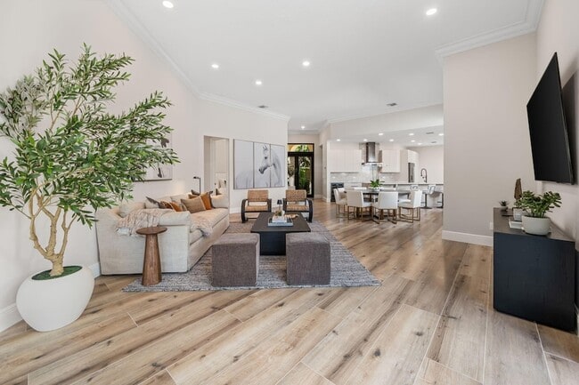 Building Photo - 2658 Players Ct