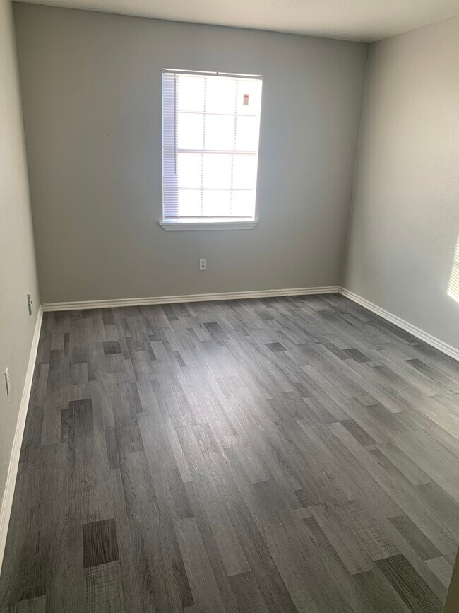 B-1 SECOND BEDROOM