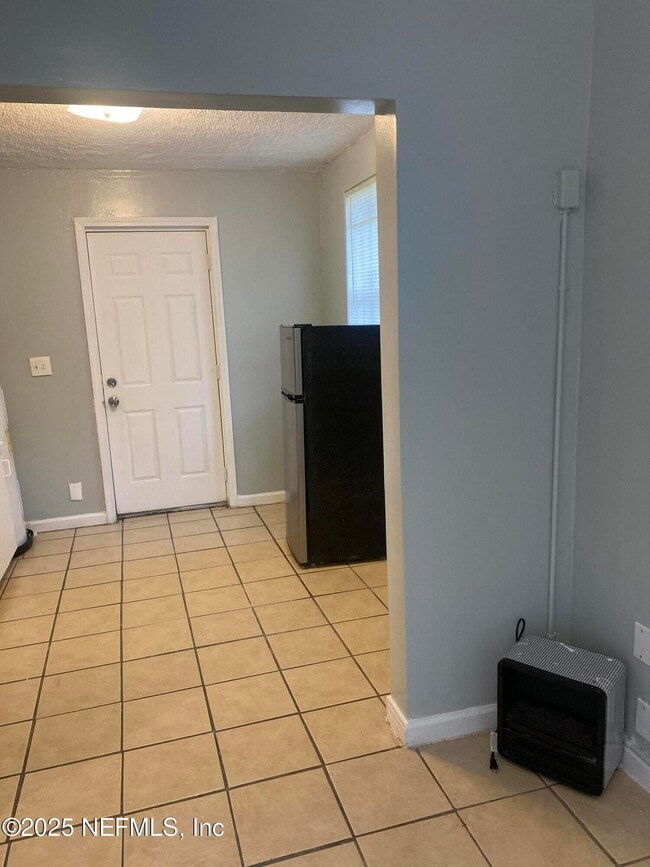 Photo - 5754 Moncrief Rd