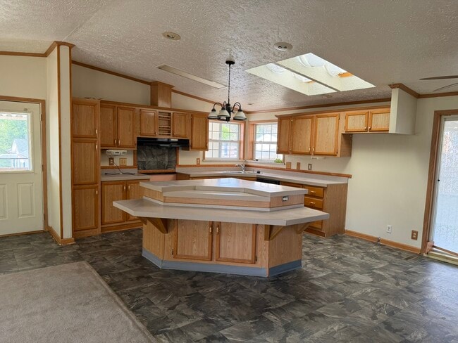 Photo - 201 Black Pine Blvd