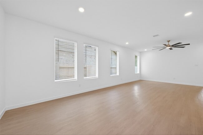 Photo - 13071 Pne Trace St