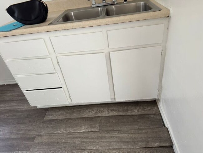 Photo - 834-846 N Davidson Ave