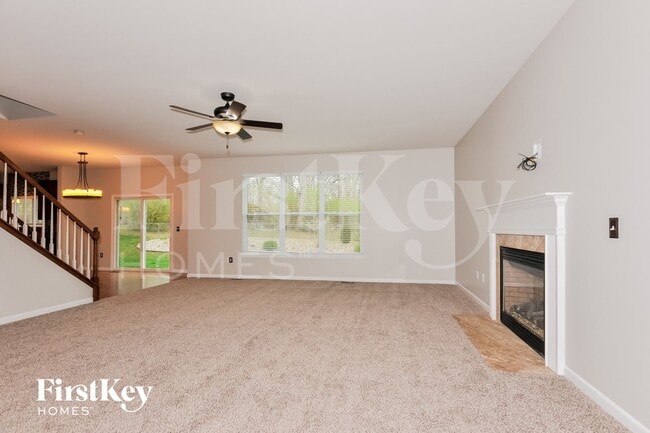 Photo - 432 Parkview Manor Ln