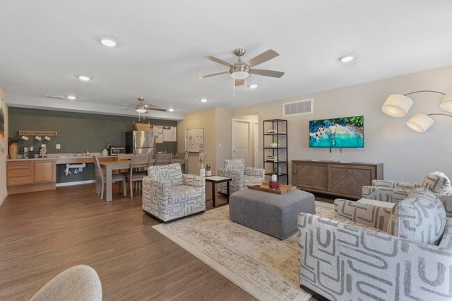 Photo - Montgomery Crossing